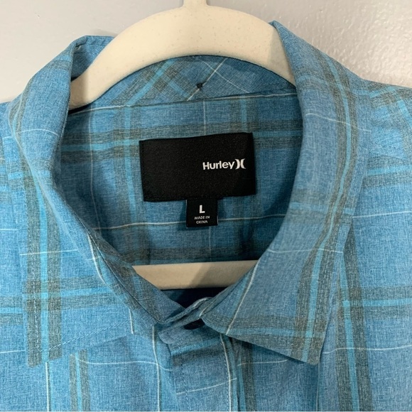 Hurley EUC blue and gray plaid dri-fit short‎ sleeve button down. Size L - Picture 3 of 10